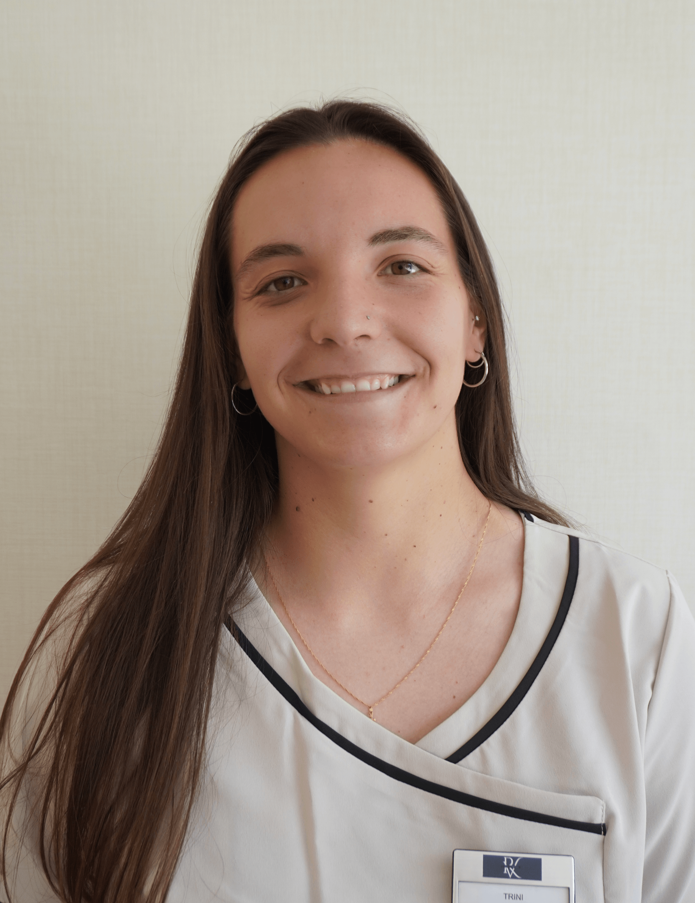 Trini Hidalgo, administración y auxiliar de fisioterapia de Riva Medic